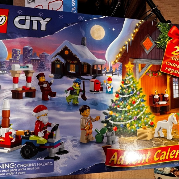 New Lego City Advent Calendar!! - Picture 2 of 3